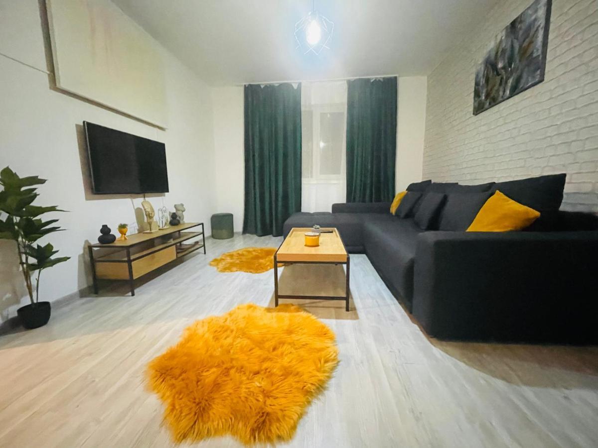 Londof Apartments- New Center Μπρασόβ Εξωτερικό φωτογραφία