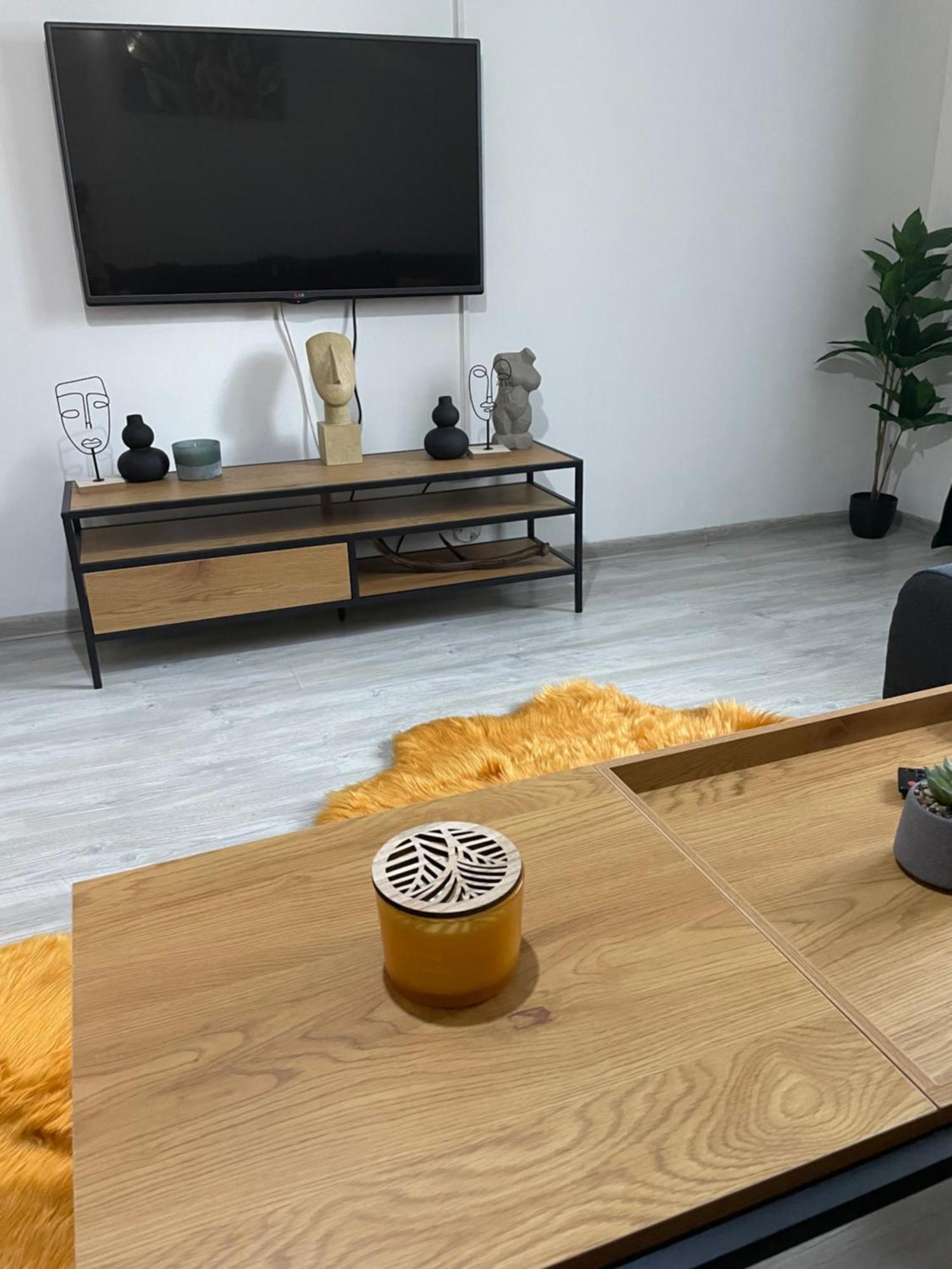 Londof Apartments- New Center Μπρασόβ Εξωτερικό φωτογραφία