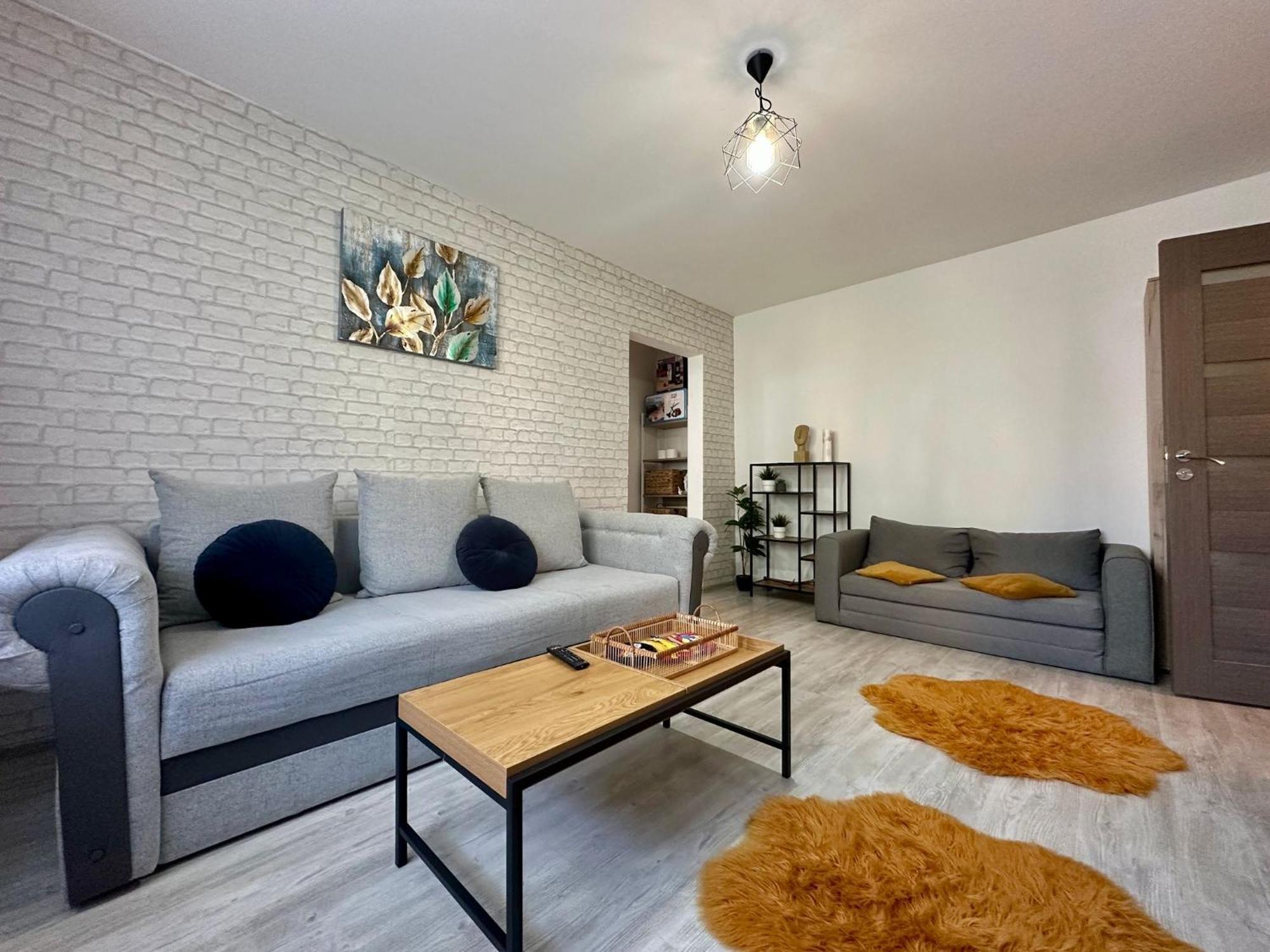 Londof Apartments- New Center Μπρασόβ Εξωτερικό φωτογραφία